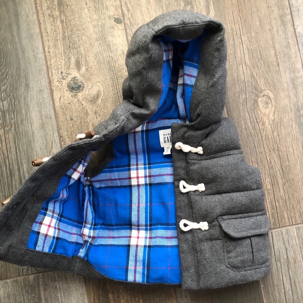 Baby Gap Gray Plaid Vest Size 0-6 months